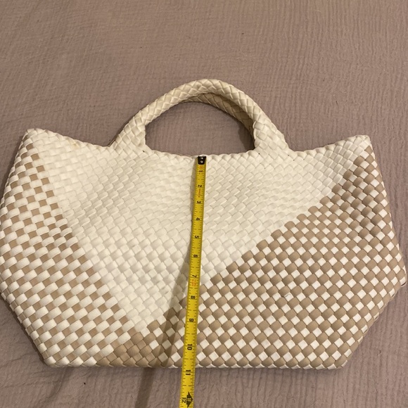 NAGHEDI Elegant Woven Tote Bag - Cream and Tan - Picture 4 of 13